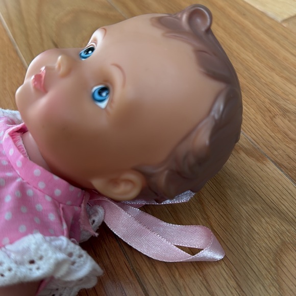 Ashton Drake Collection Doll - Picture 7 of 9